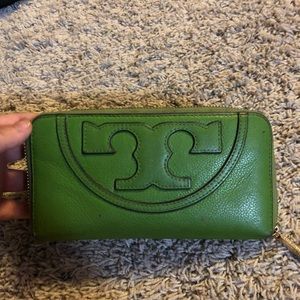 Tory Burch wallet